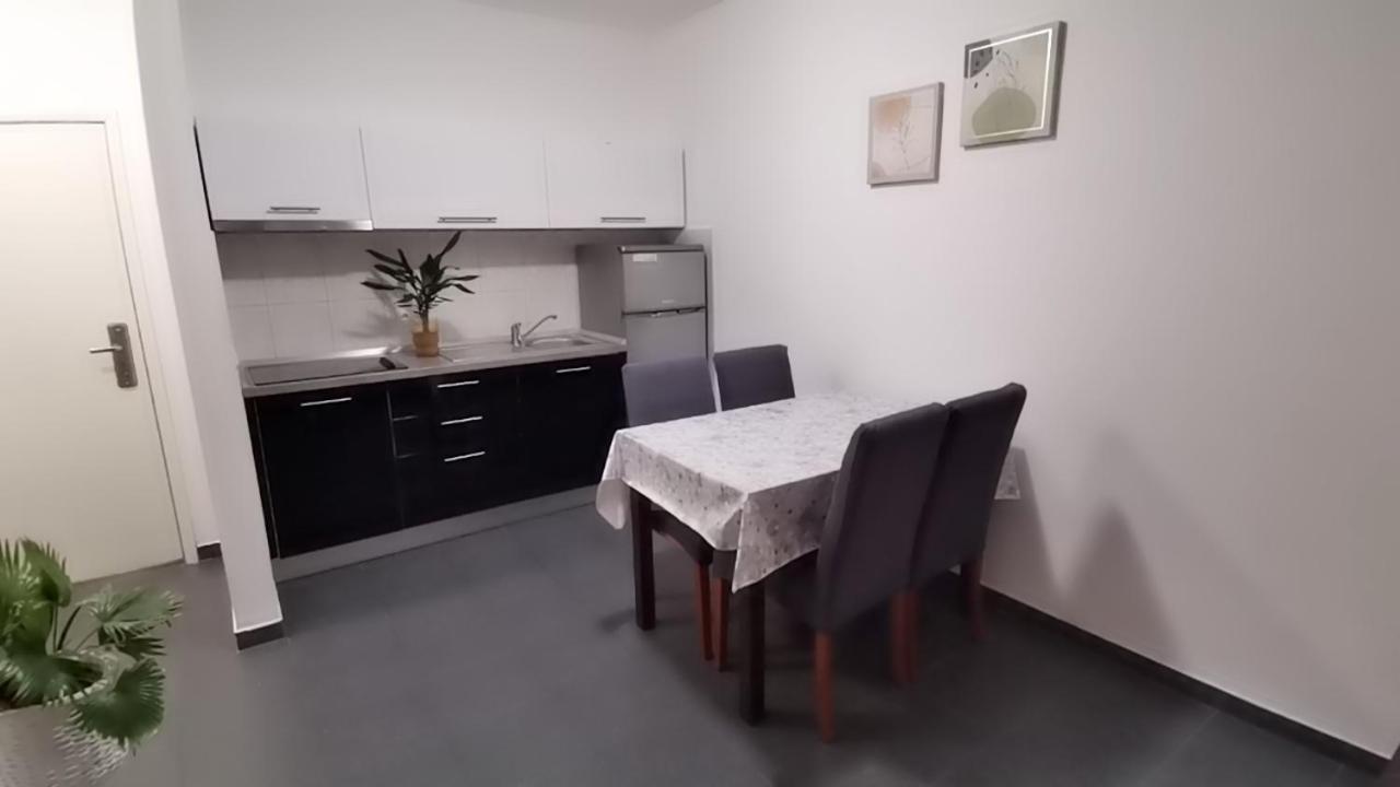 Apartment Zatonka 2 Zaton  Kültér fotó